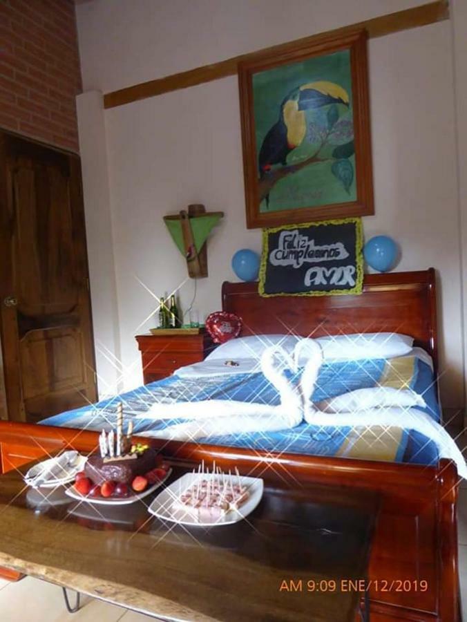 Casa Cultural Mindo Hotel Eksteriør billede